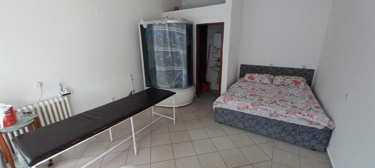 נובי סאד Big Bed, Rumenacka 7 מראה חיצוני תמונה